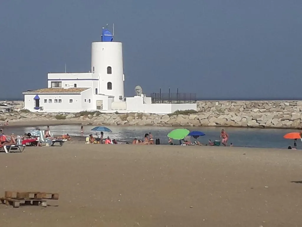 Duquesa Fairways, A Spacious Apartment With Fabulous Views And Facilities Manilva